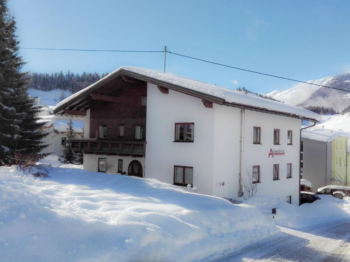 Das Alpenblick & Outdoor Lodge Nauders Exterior photo